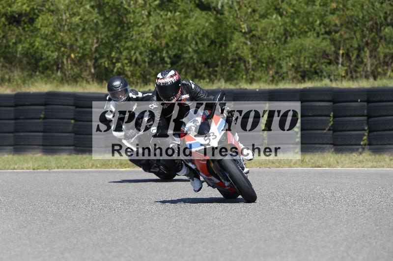 /Archiv-2025/48 25.08.2025 Cornu Master School ADR/gruen-vert/53